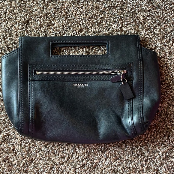 Coach Handbags - Coach Clutch